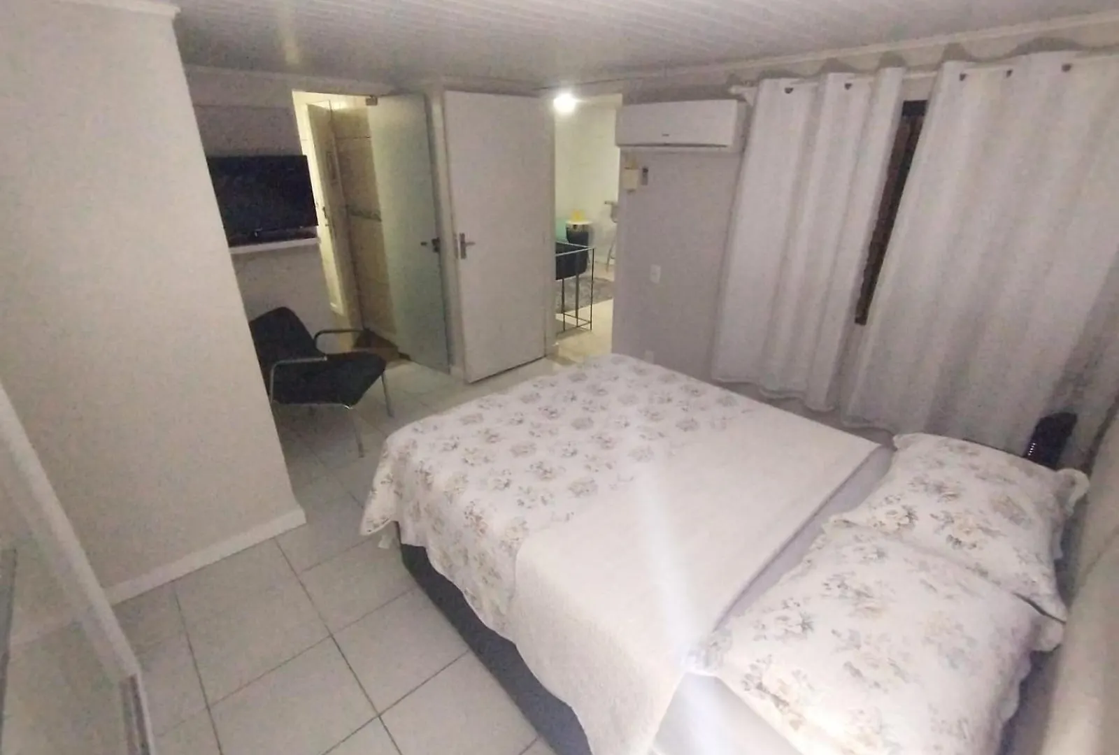 Aps De Frente Com Sacada Ou Terraco A 10 Minutos Do Aeroporto Apartment Porto Alegre